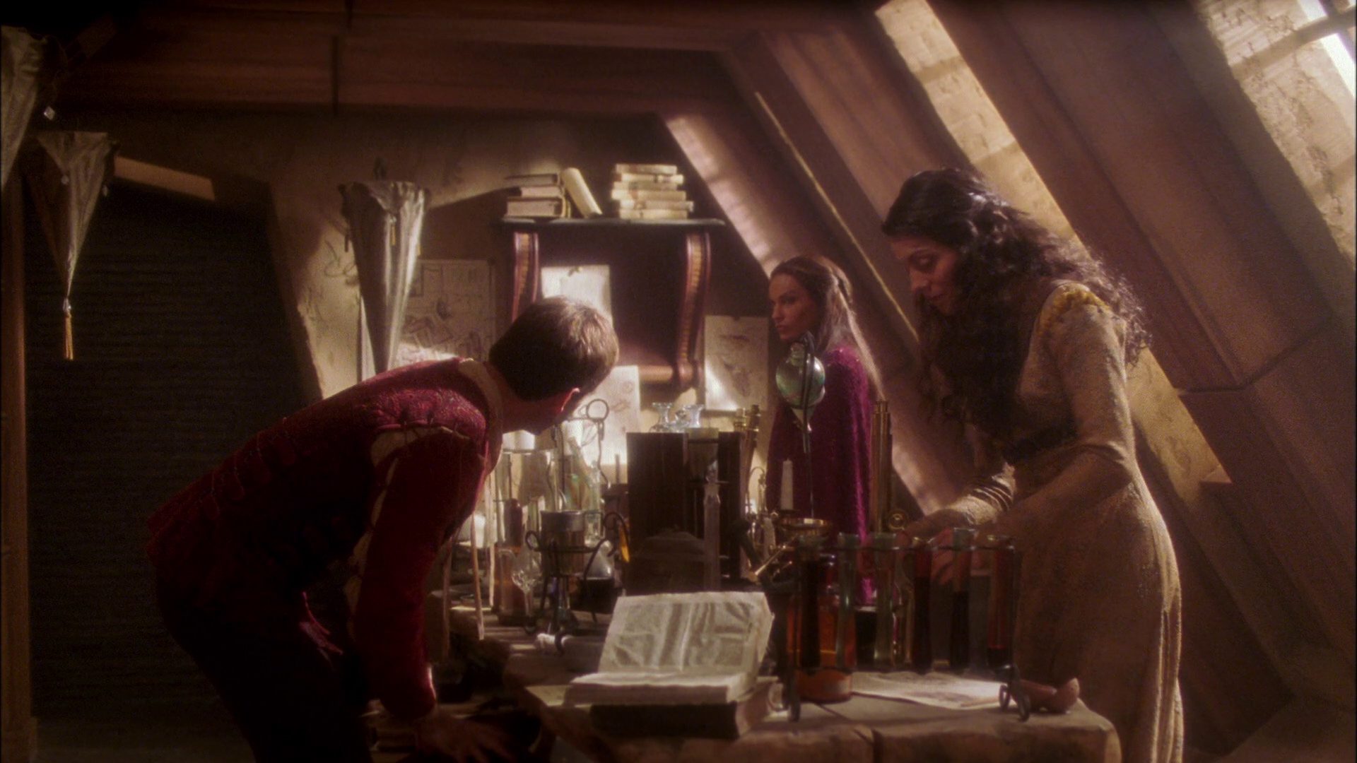 extant_StarTrek_ENT_1x09-Civilization_1756.jpg
