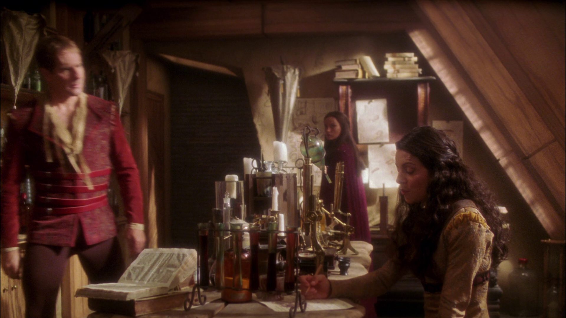 extant_StarTrek_ENT_1x09-Civilization_1868.jpg