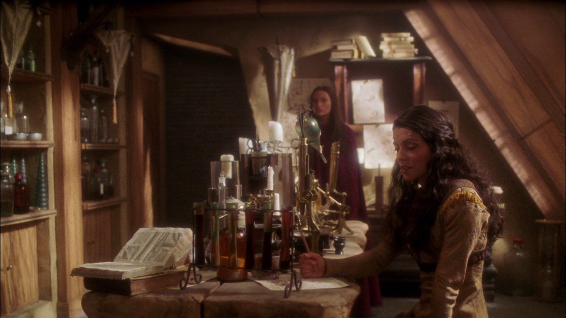 extant_StarTrek_ENT_1x09-Civilization_1871.jpg