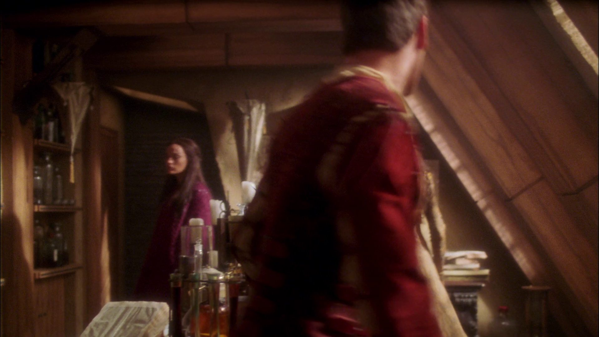 extant_StarTrek_ENT_1x09-Civilization_1894.jpg