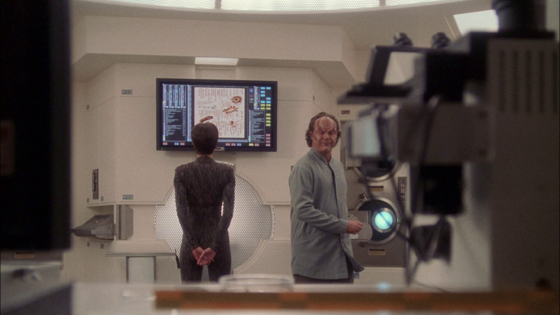 extant_StarTrek_ENT_1x09-Civilization_2039.jpg