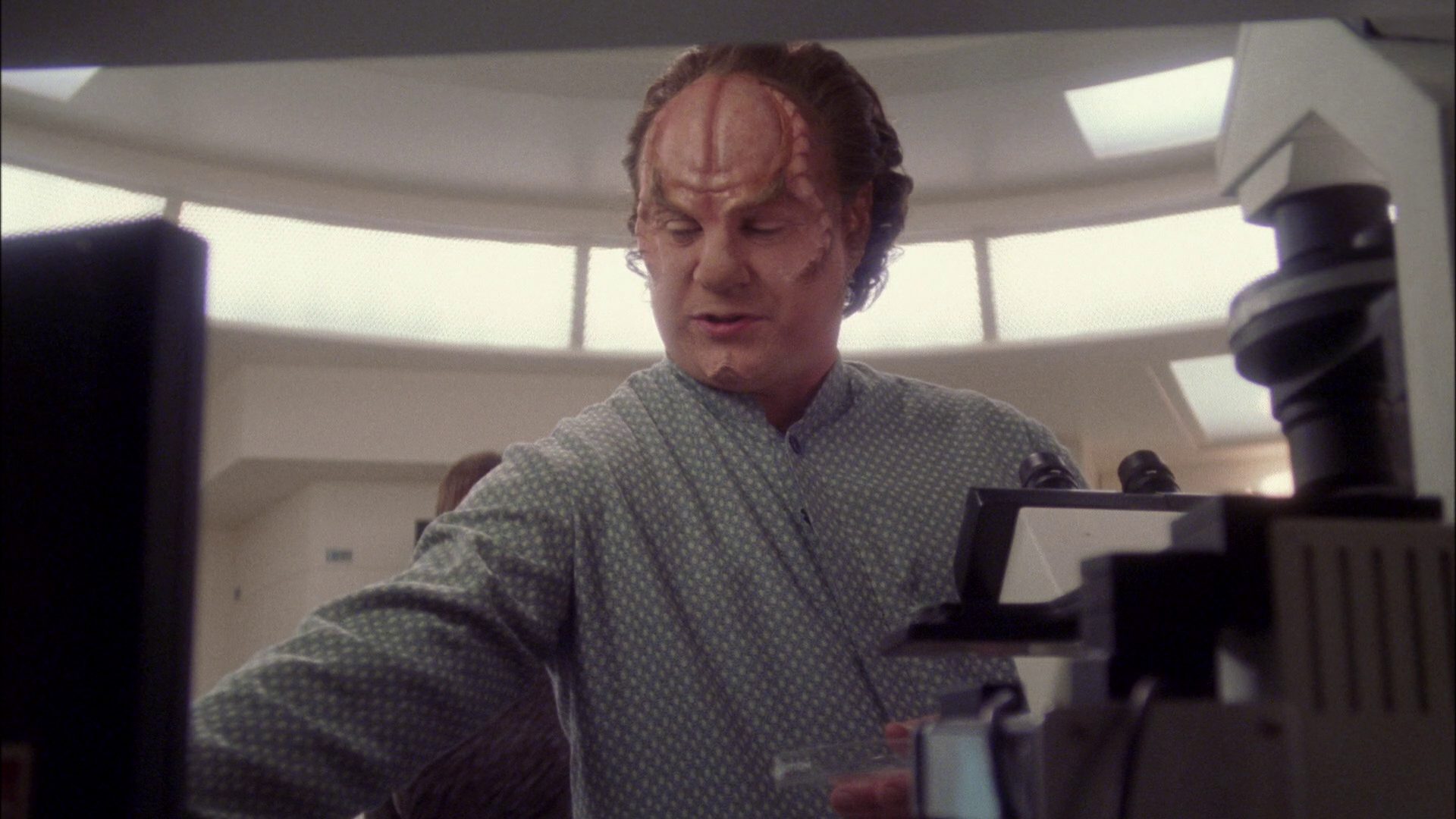 extant_StarTrek_ENT_1x09-Civilization_2047.jpg