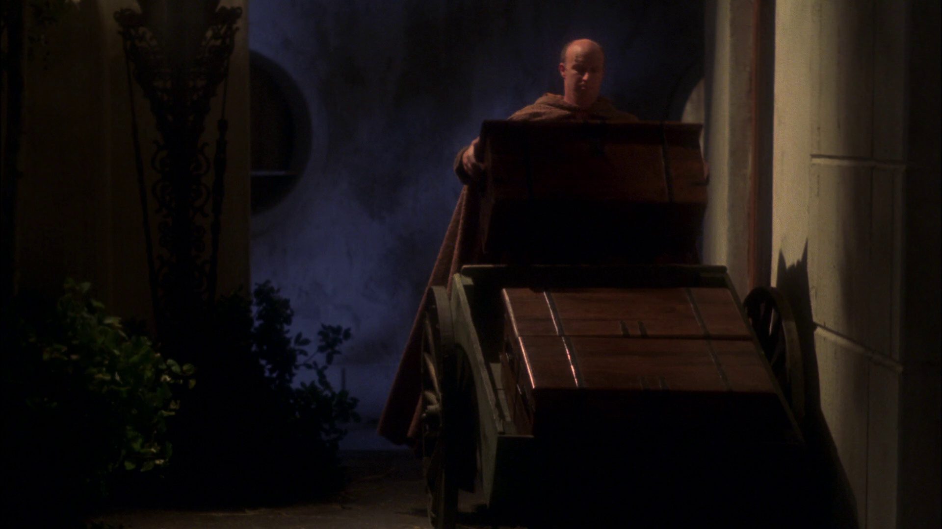 extant_StarTrek_ENT_1x09-Civilization_2305.jpg