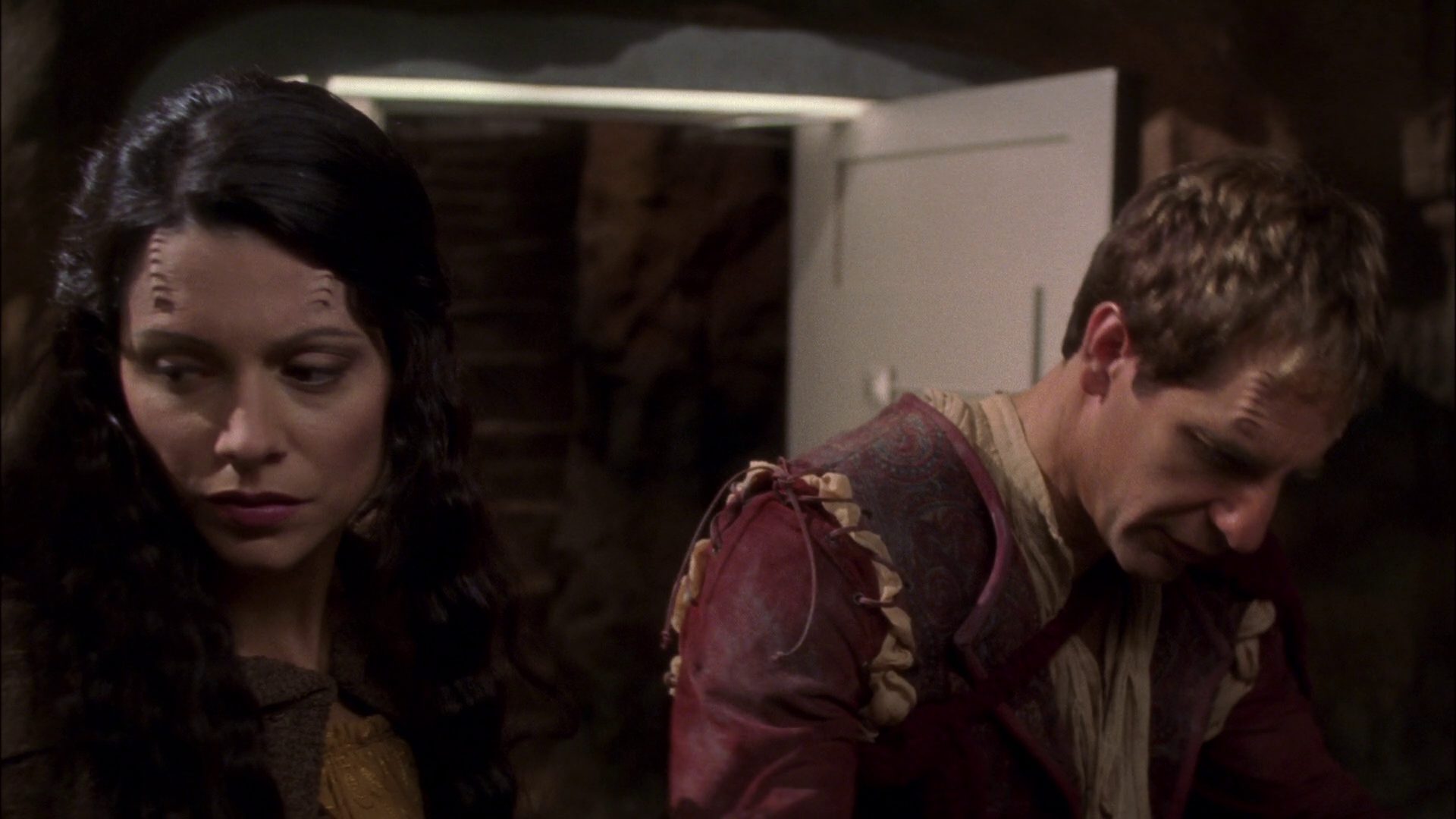extant_StarTrek_ENT_1x09-Civilization_2863.jpg