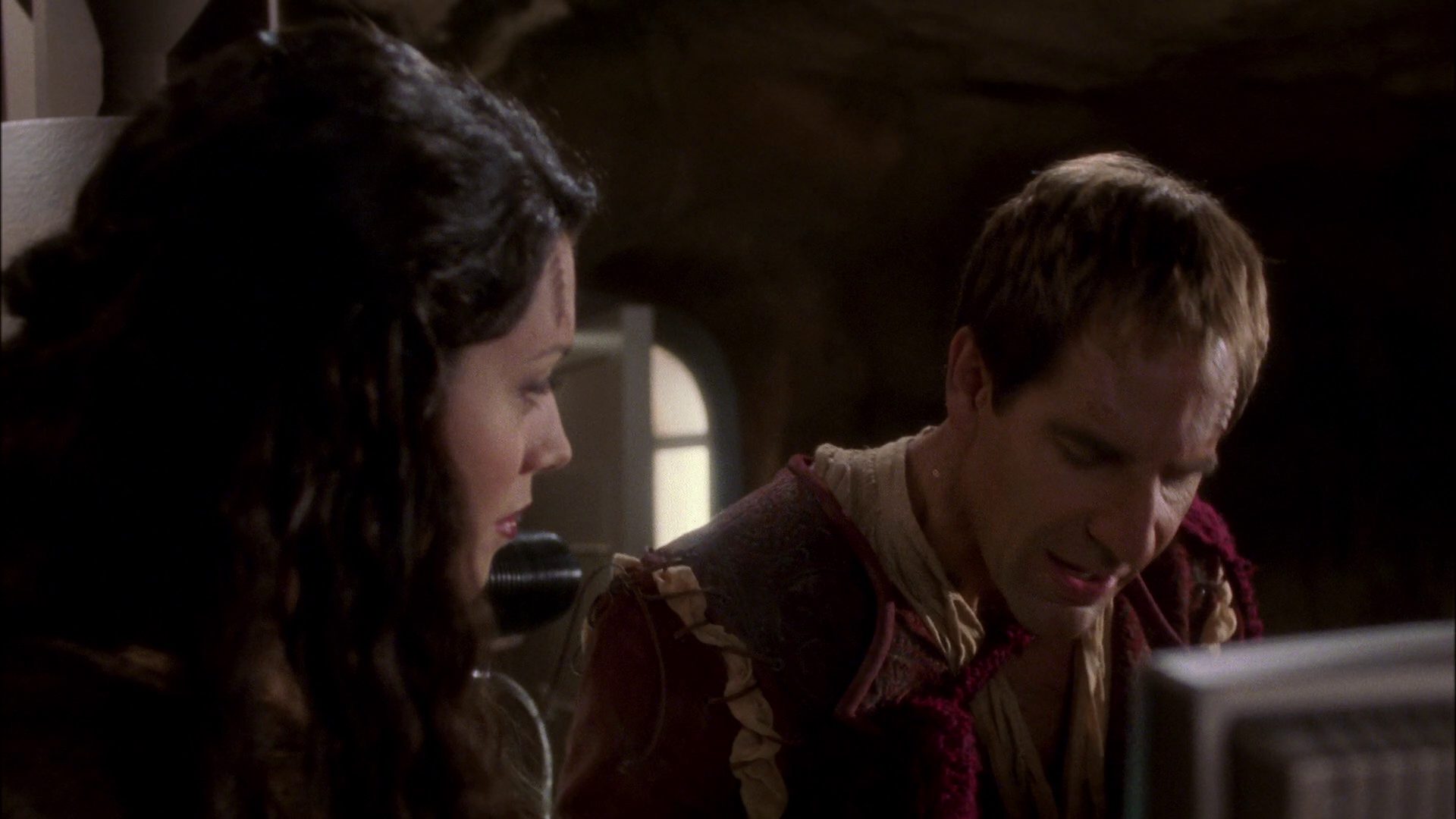 extant_StarTrek_ENT_1x09-Civilization_2911.jpg