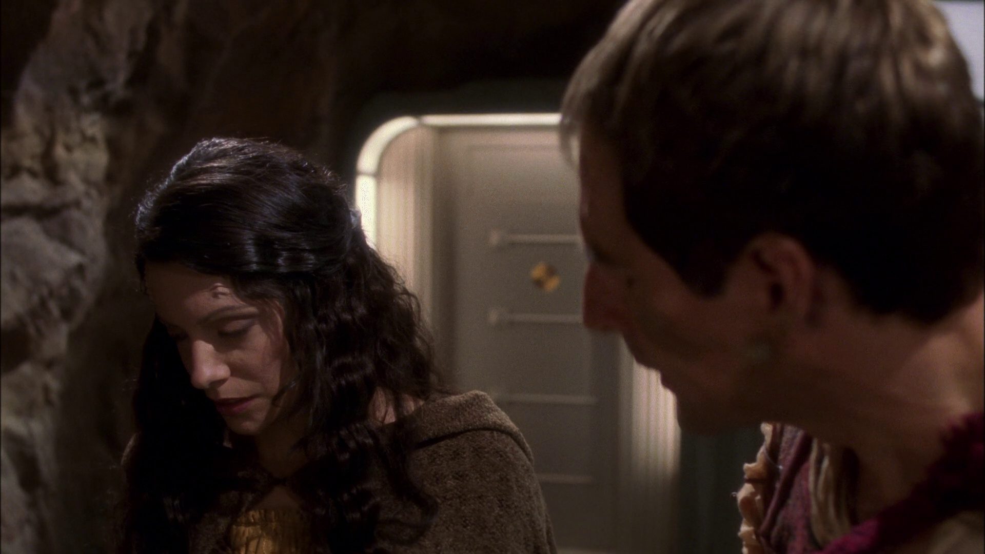 extant_StarTrek_ENT_1x09-Civilization_2917.jpg
