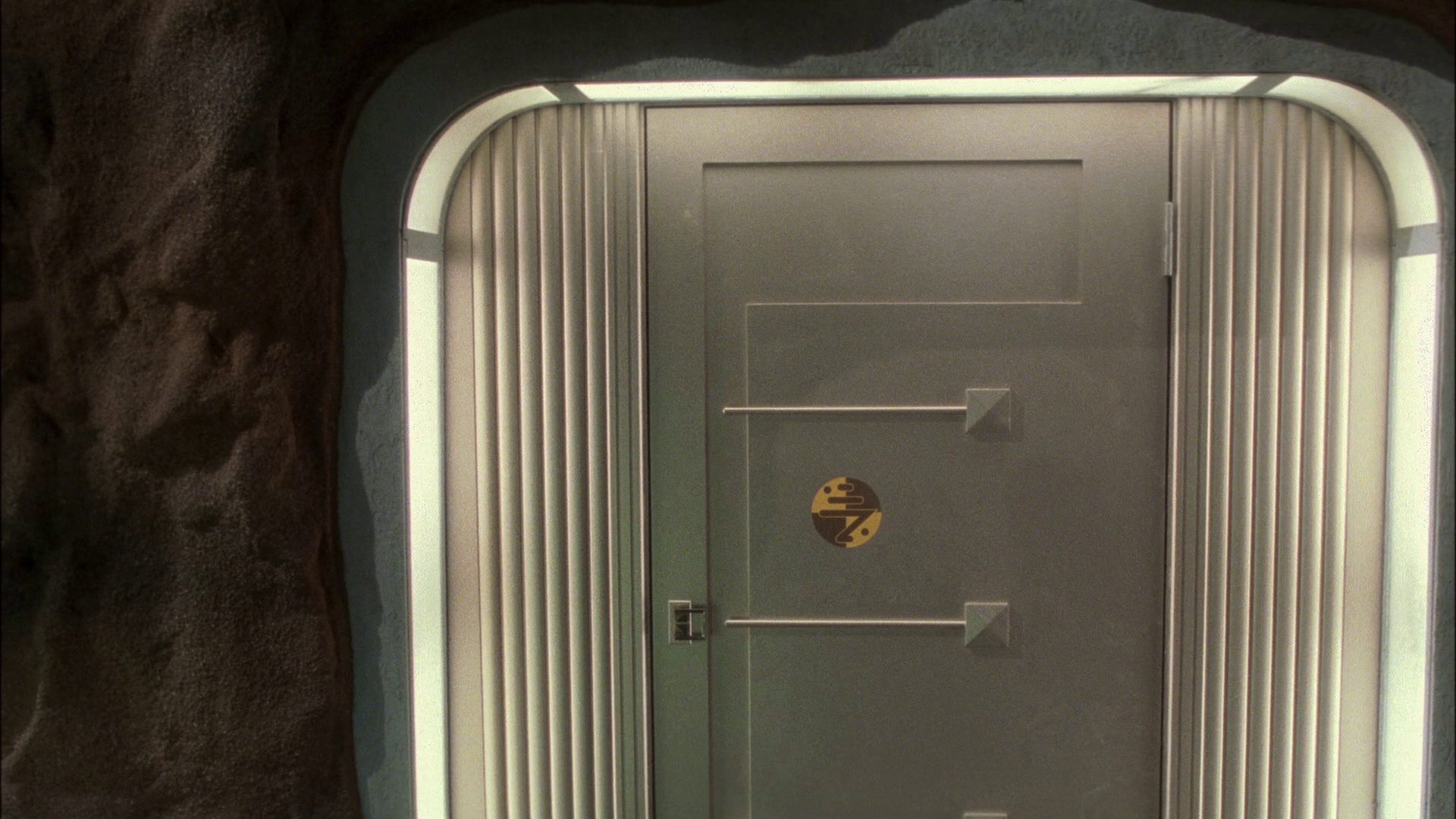 extant_StarTrek_ENT_1x09-Civilization_2928.jpg
