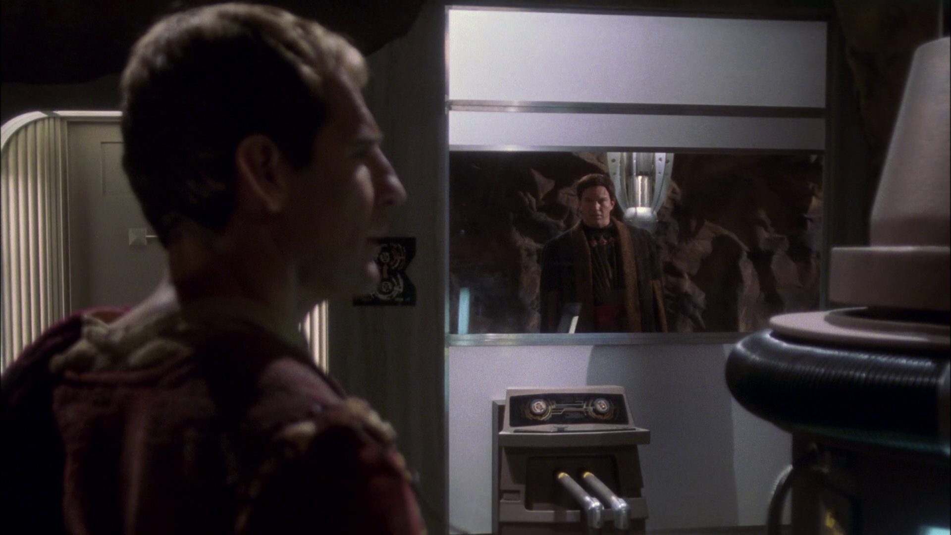 extant_StarTrek_ENT_1x09-Civilization_3037.jpg