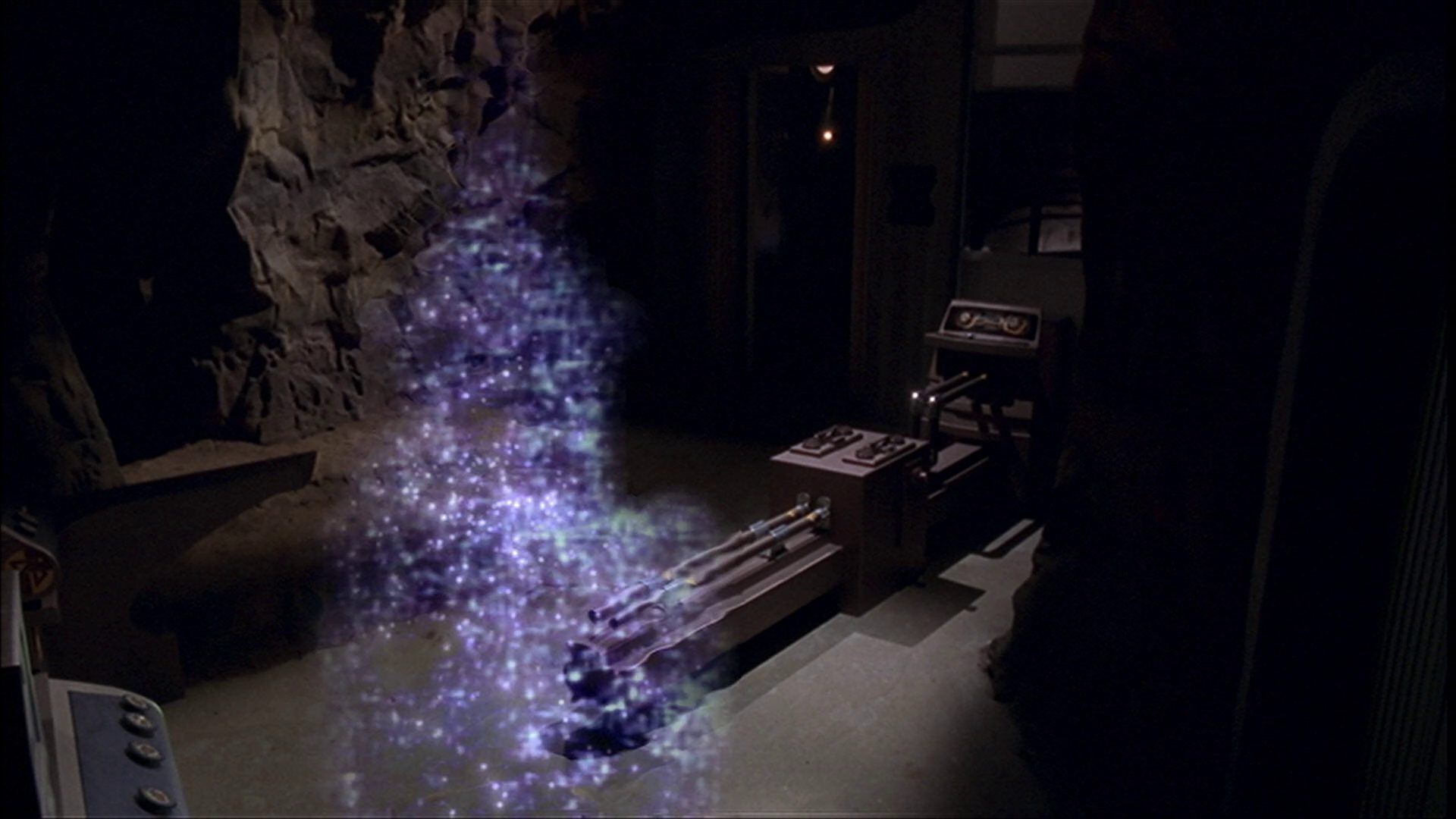 extant_StarTrek_ENT_1x09-Civilization_3373.jpg