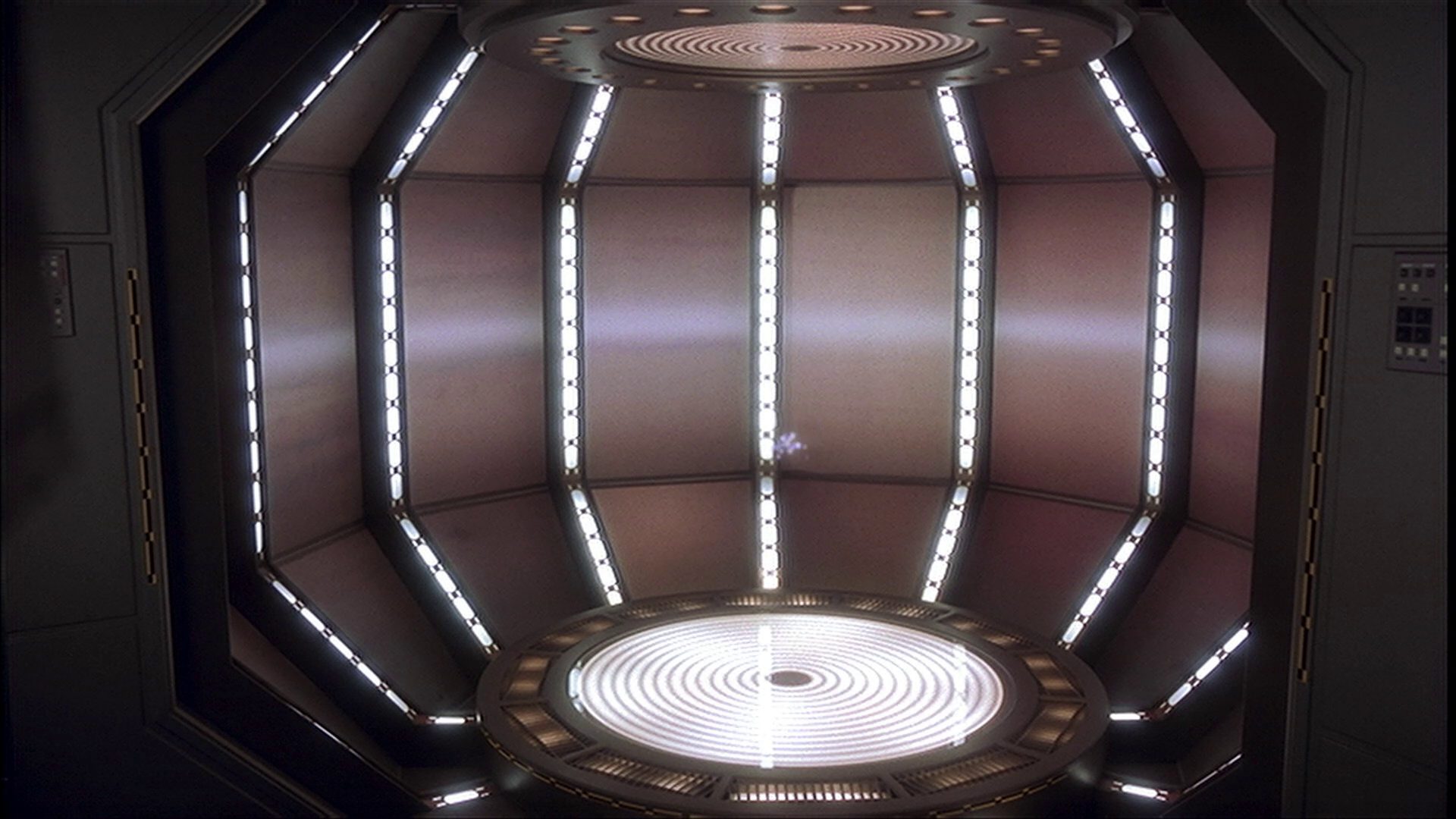 extant_StarTrek_ENT_1x09-Civilization_3388.jpg
