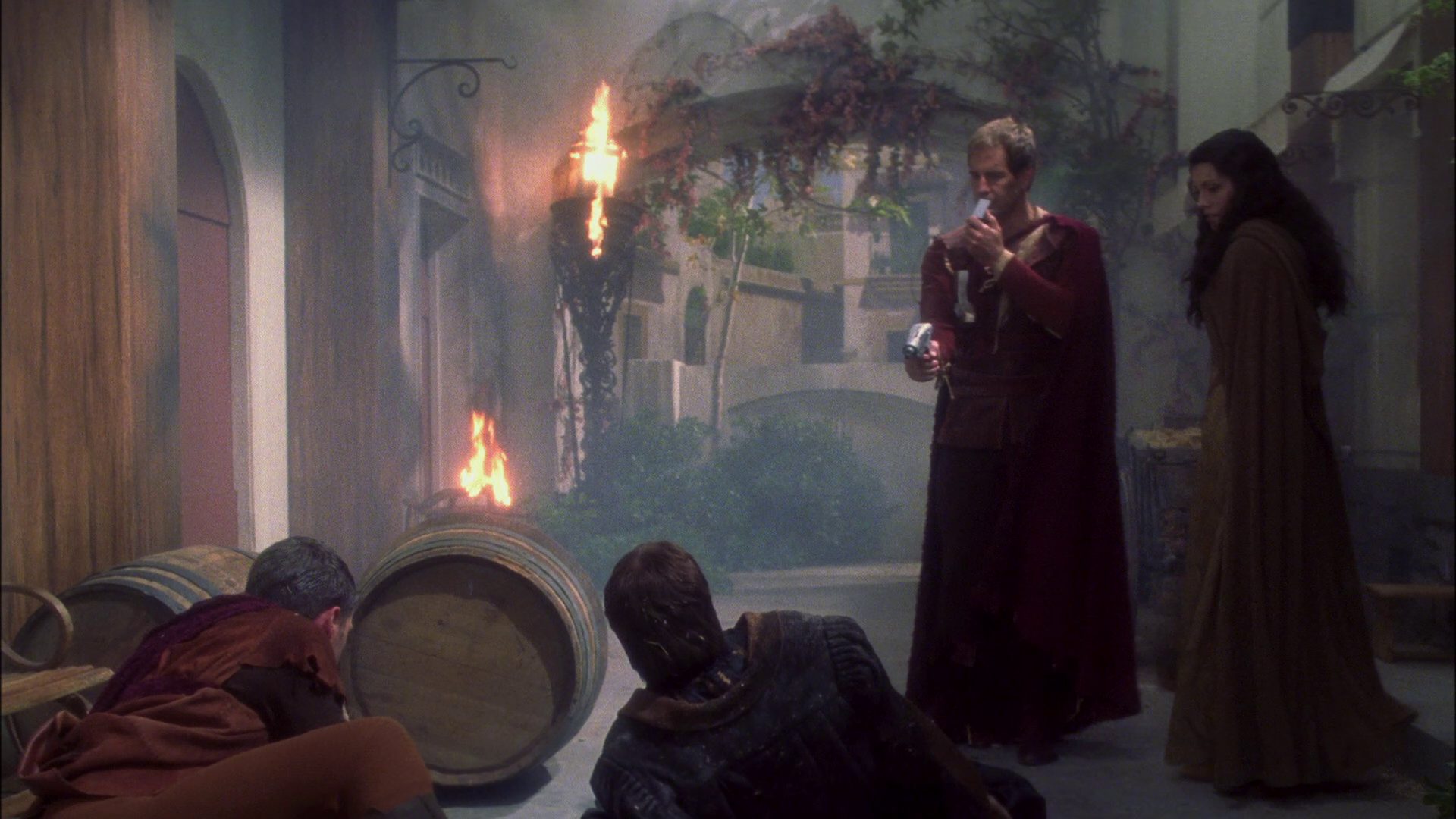 extant_StarTrek_ENT_1x09-Civilization_3498.jpg