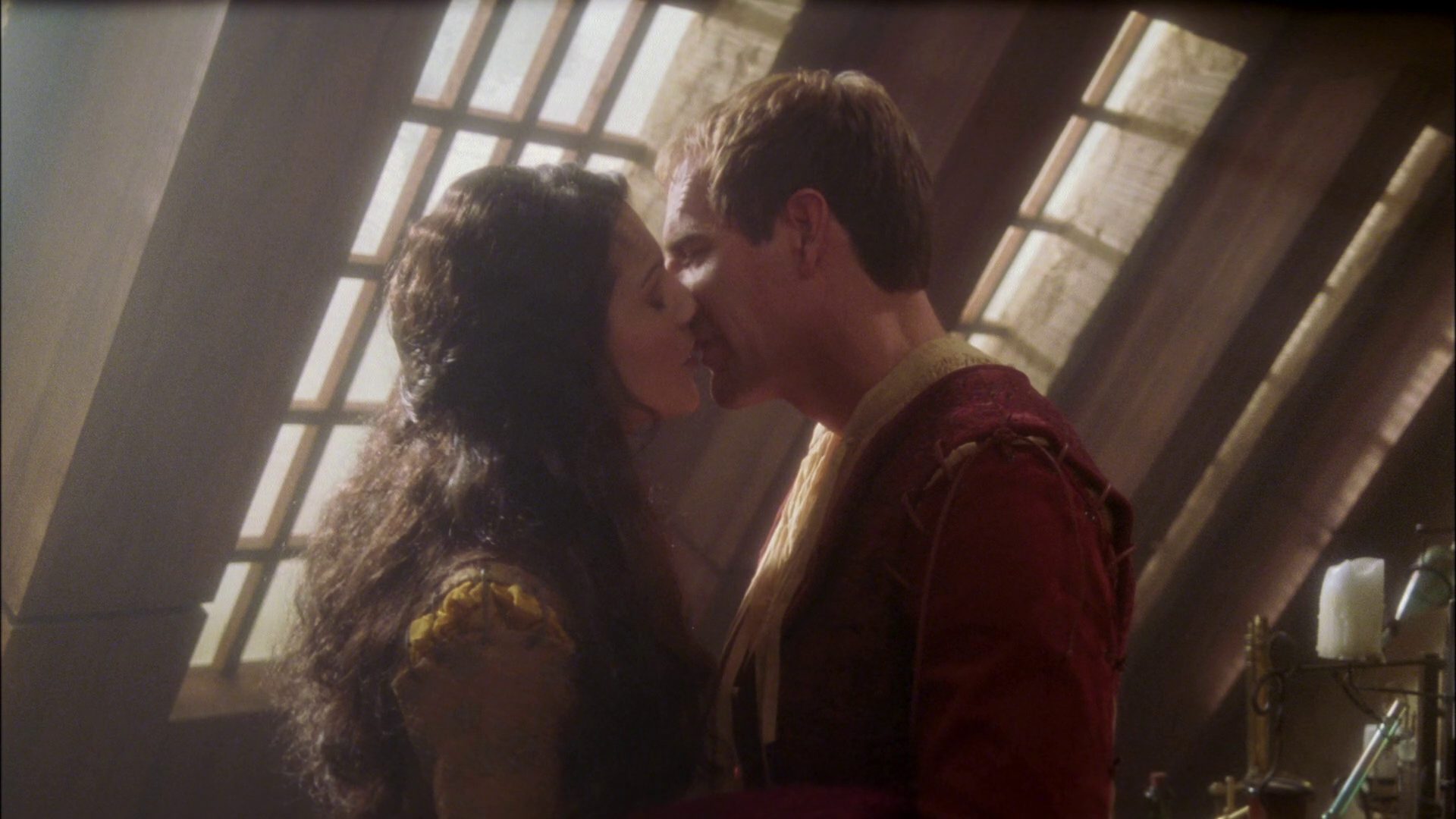 extant_StarTrek_ENT_1x09-Civilization_3648.jpg