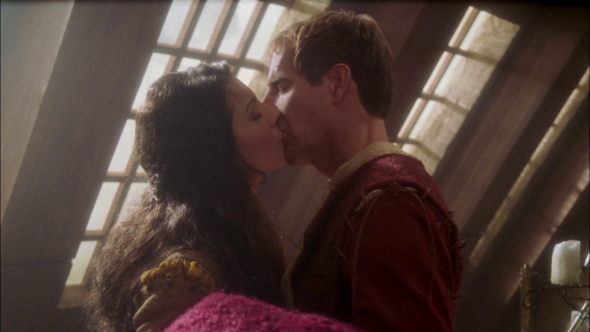 extant_StarTrek_ENT_1x09-Civilization_3653.jpg