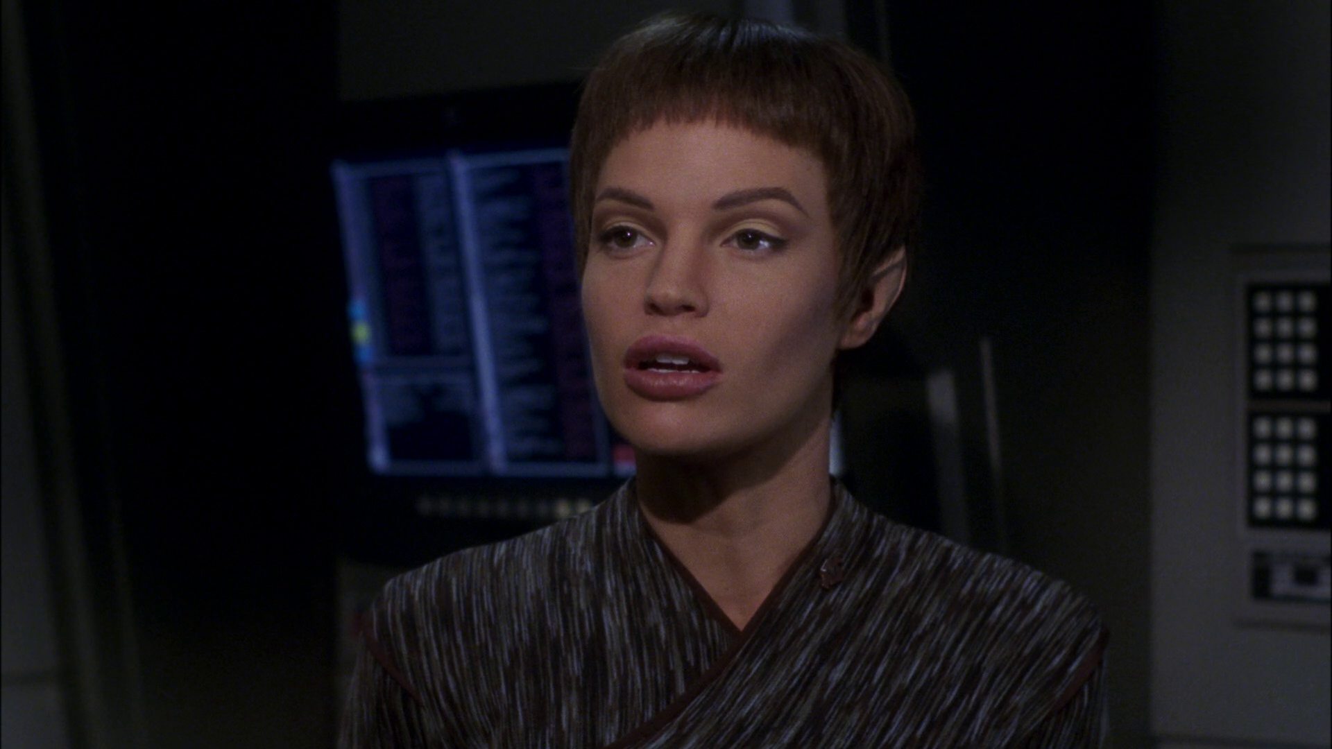 extant_StarTrek_ENT_1x10-FortunateSon_0400.jpg