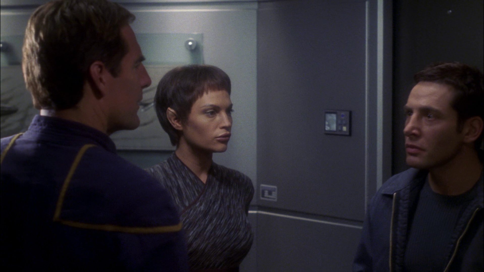 extant_StarTrek_ENT_1x10-FortunateSon_1533.jpg