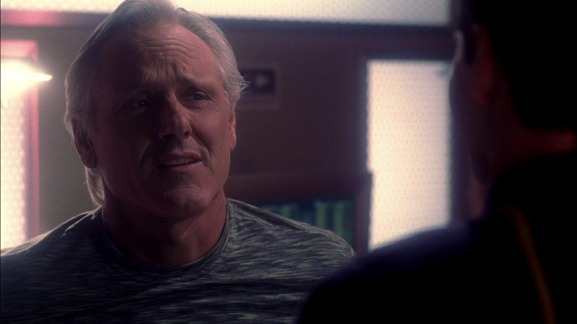 extant_StarTrek_ENT_1x10-FortunateSon_3474.jpg