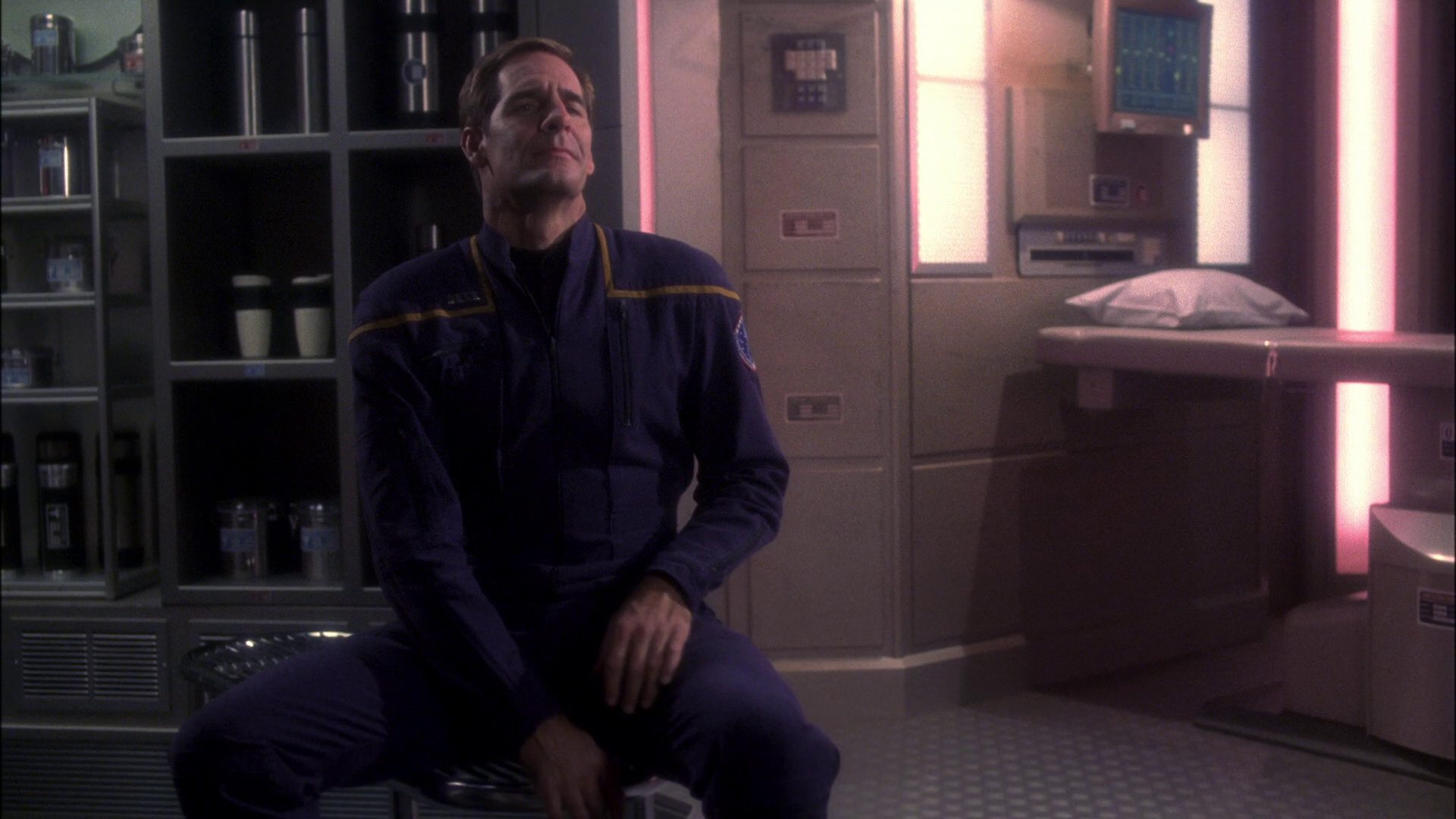 extant_StarTrek_ENT_1x10-FortunateSon_3493.jpg
