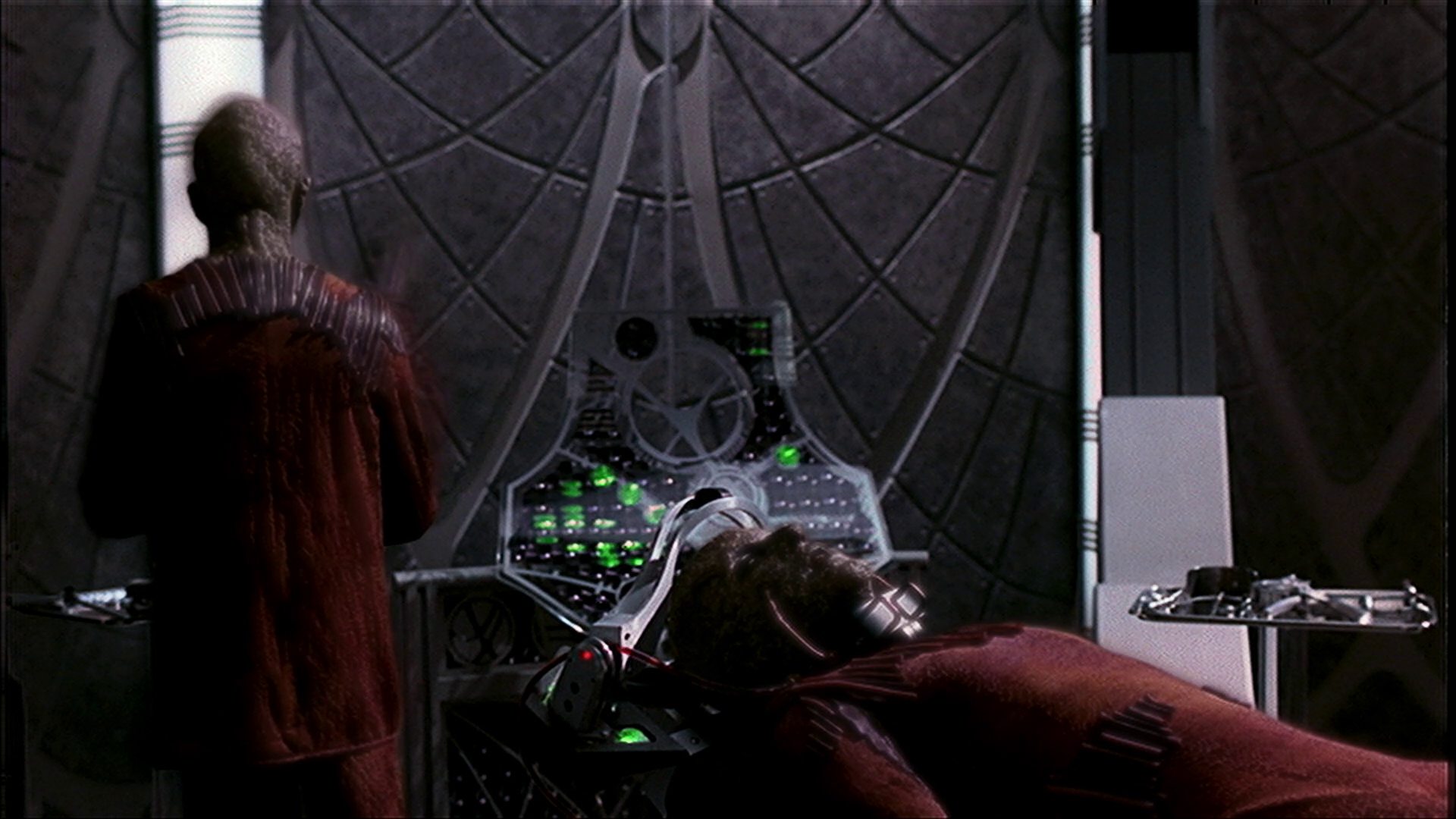 extant_StarTrek_ENT_1x11-ColdFront_0020.jpg