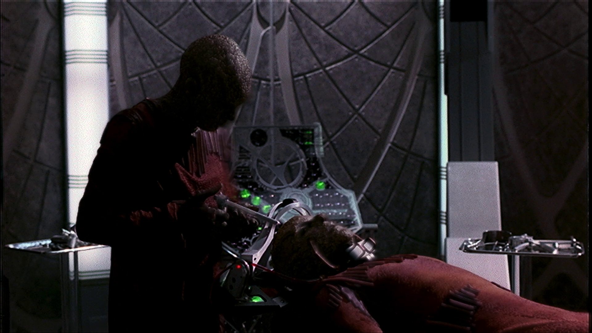 extant_StarTrek_ENT_1x11-ColdFront_0048.jpg