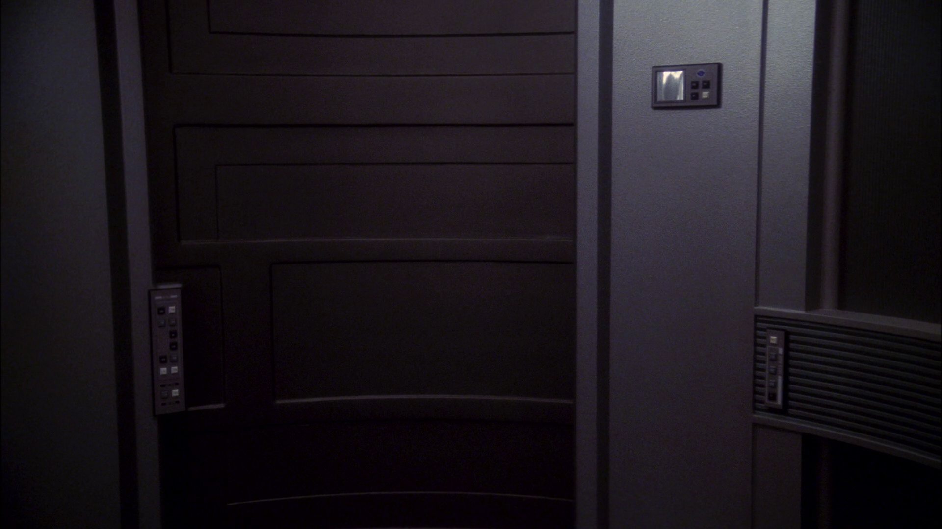 extant_StarTrek_ENT_1x11-ColdFront_0185.jpg