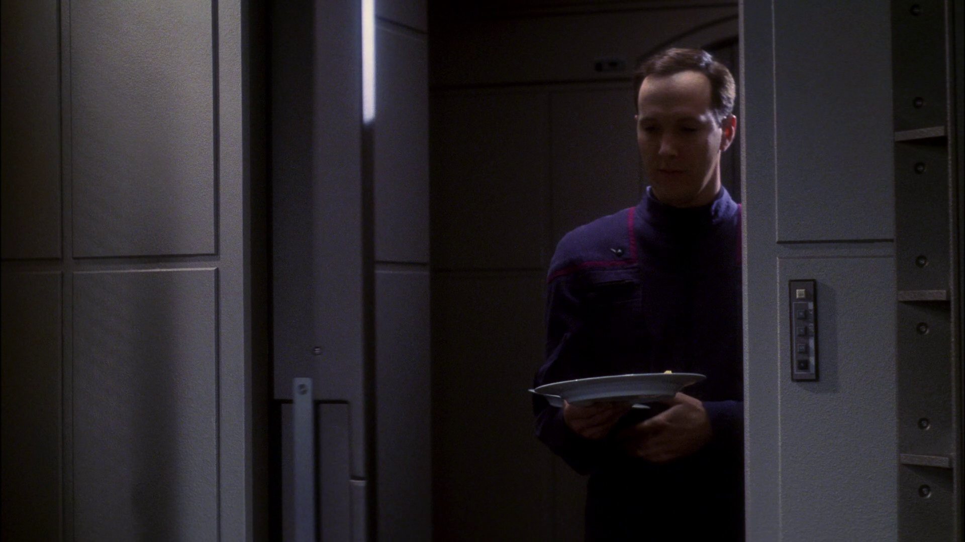 extant_StarTrek_ENT_1x11-ColdFront_0247.jpg