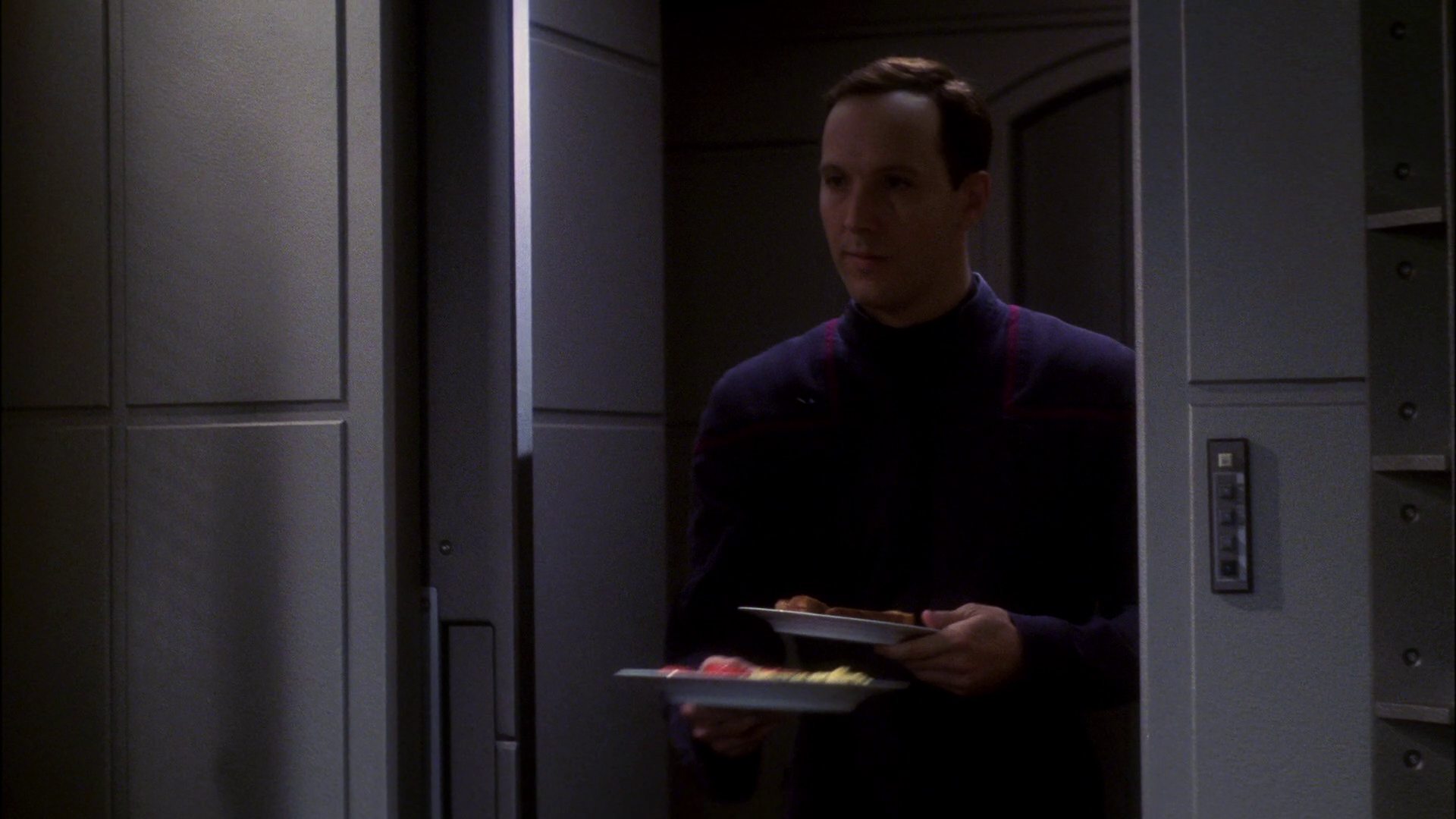 extant_StarTrek_ENT_1x11-ColdFront_0248.jpg
