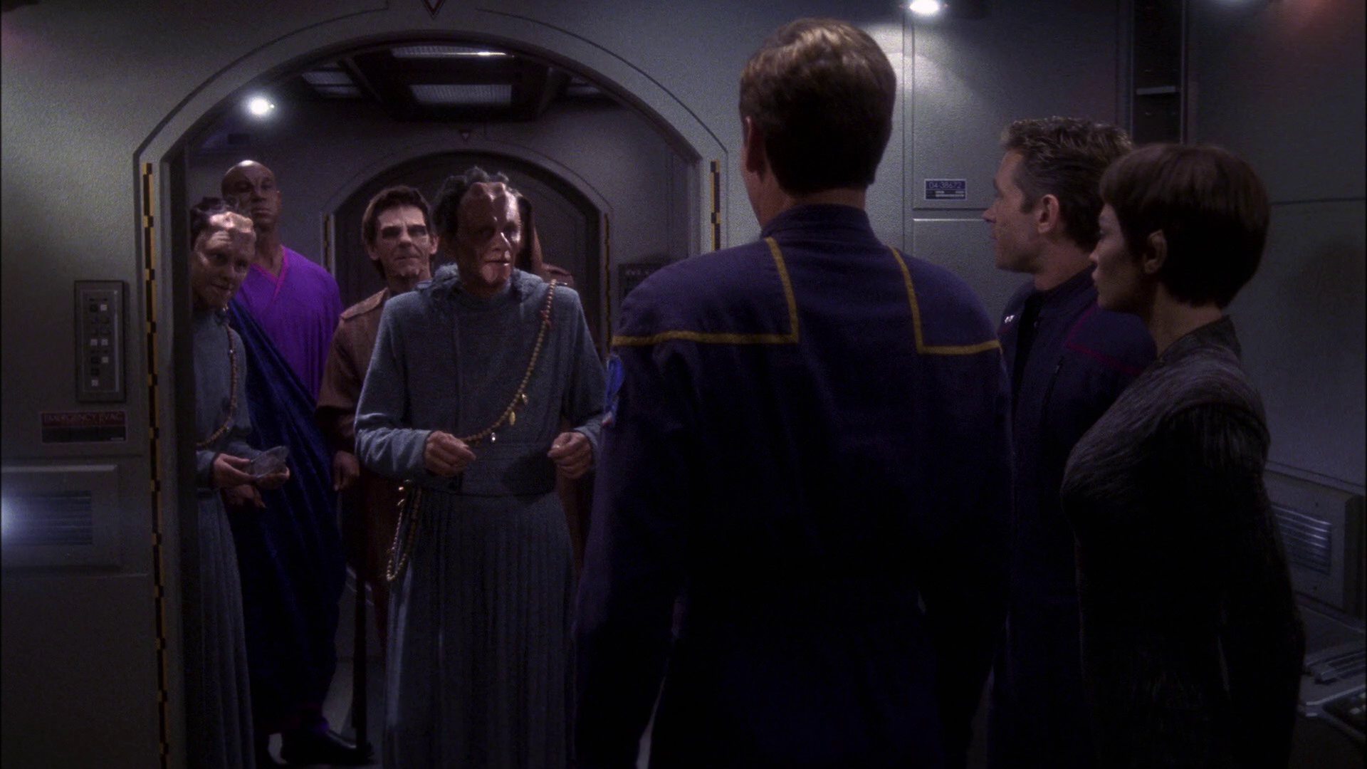 extant_StarTrek_ENT_1x11-ColdFront_0480.jpg