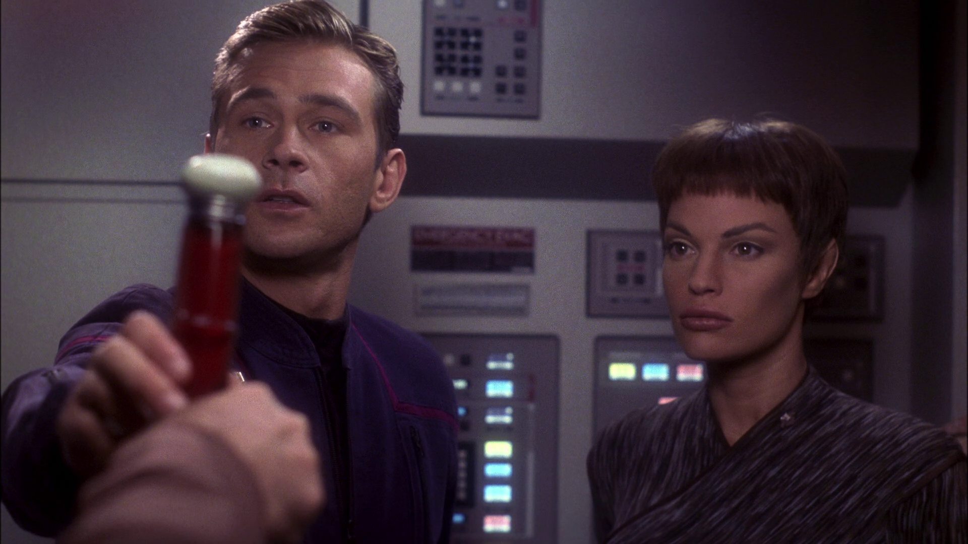 extant_StarTrek_ENT_1x11-ColdFront_0547.jpg