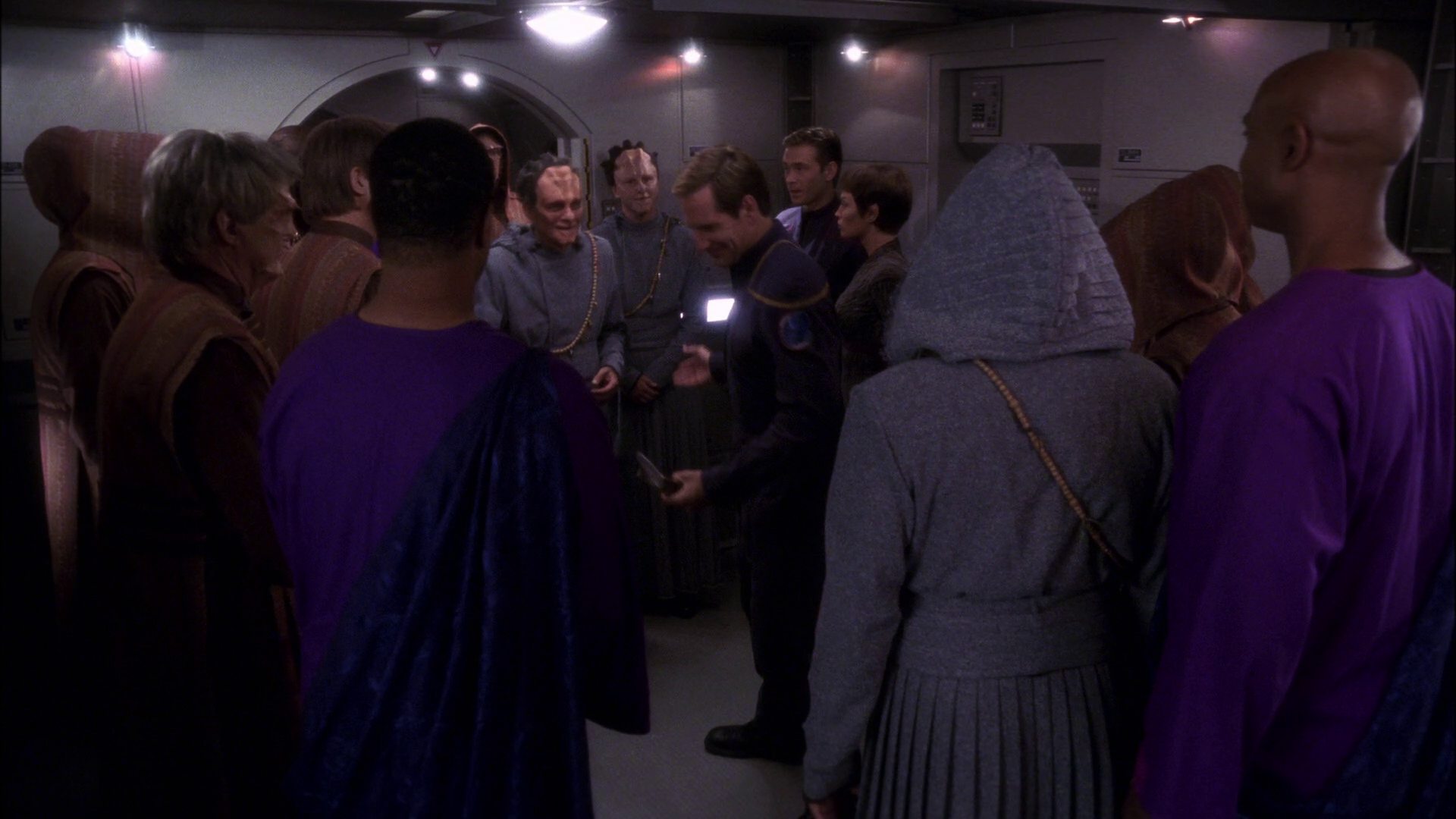 extant_StarTrek_ENT_1x11-ColdFront_0590.jpg