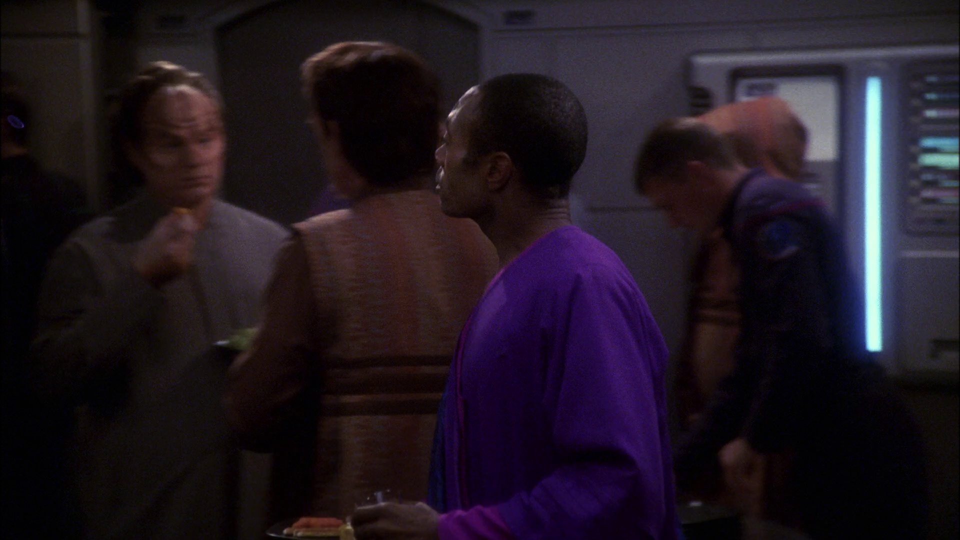 extant_StarTrek_ENT_1x11-ColdFront_0606.jpg