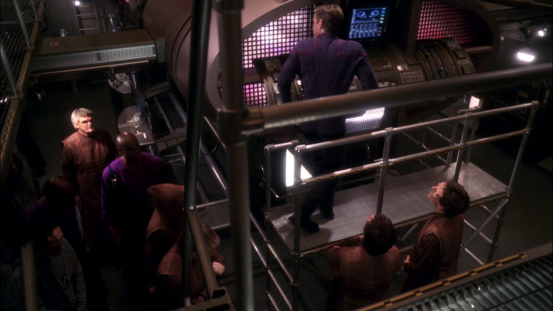 extant_StarTrek_ENT_1x11-ColdFront_0915.jpg