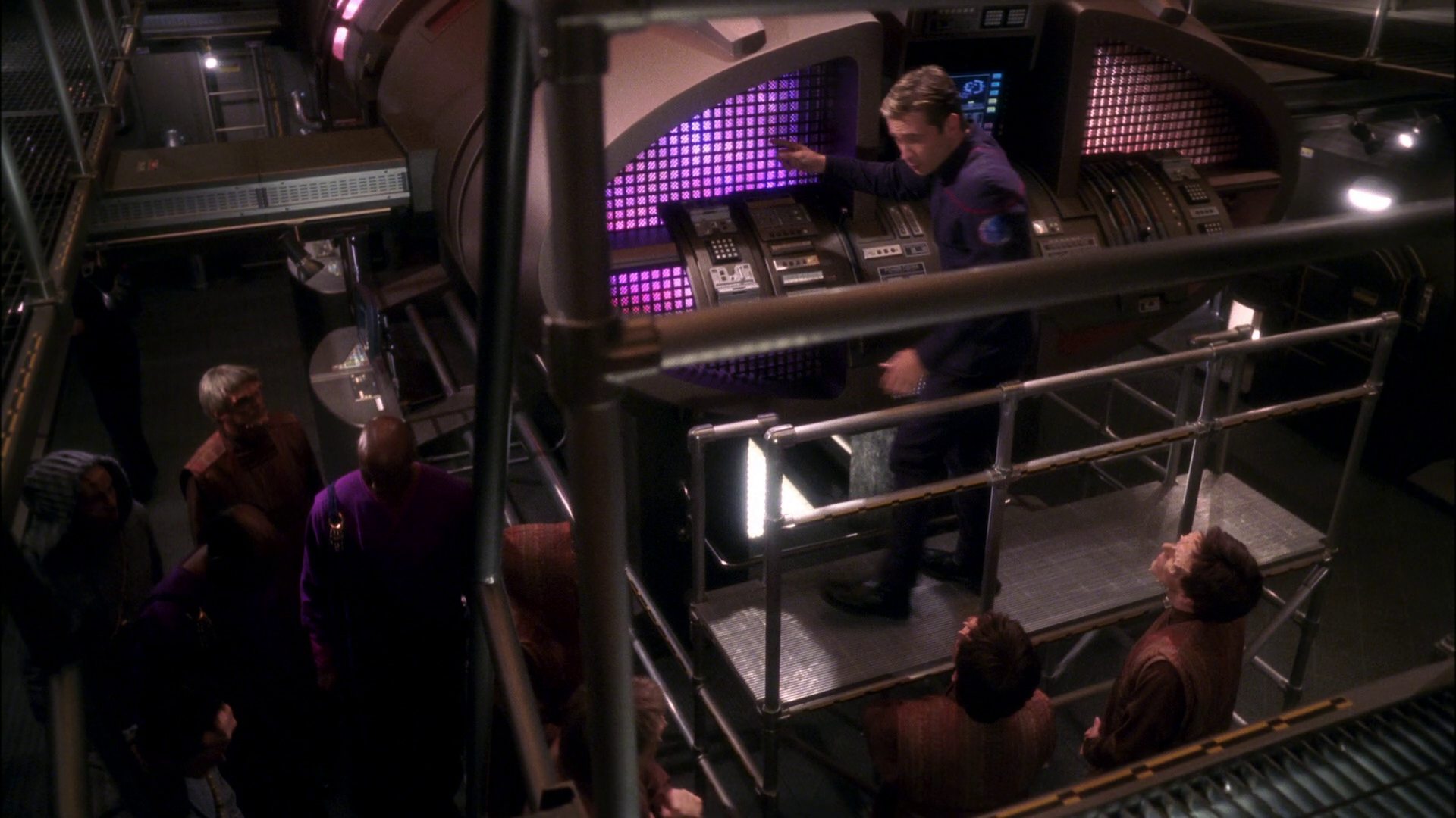 extant_StarTrek_ENT_1x11-ColdFront_0916.jpg