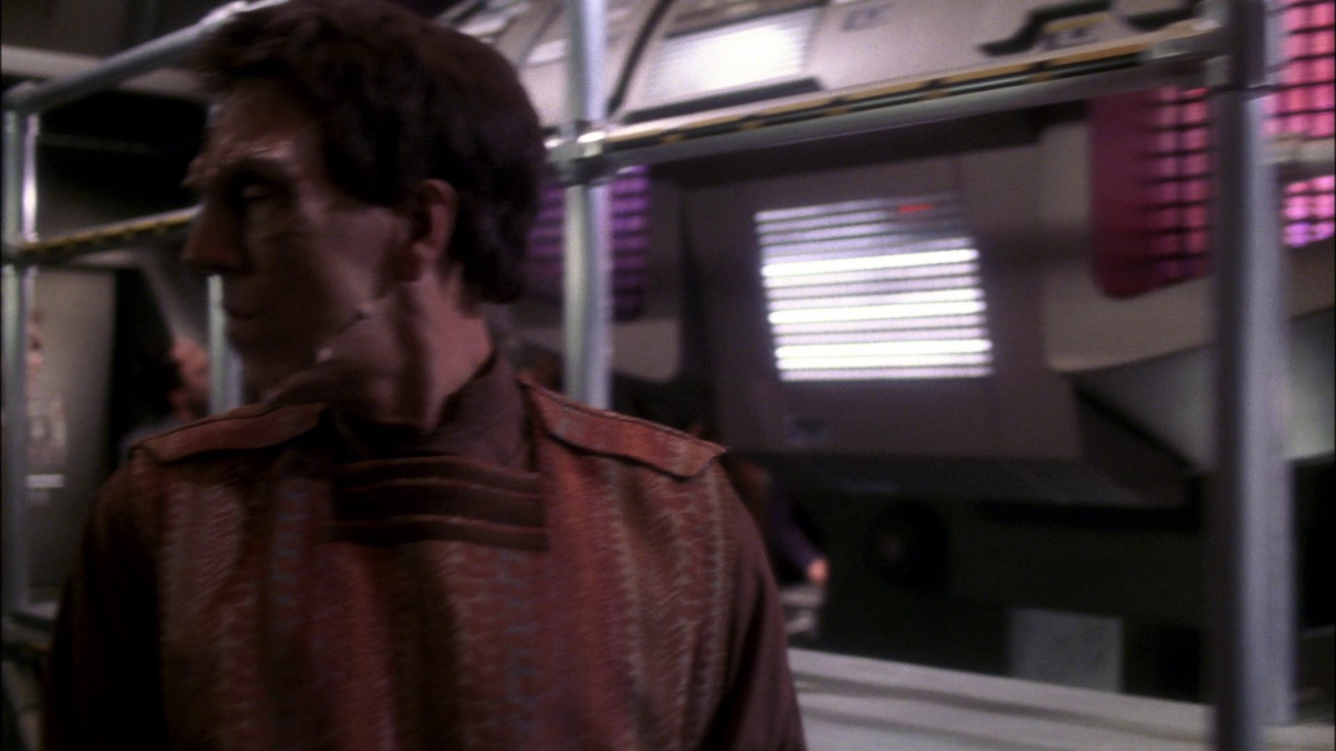 extant_StarTrek_ENT_1x11-ColdFront_0989.jpg