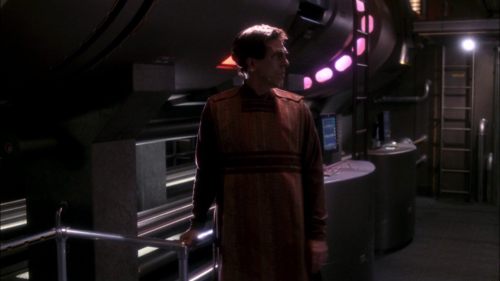 extant_StarTrek_ENT_1x11-ColdFront_0998.jpg