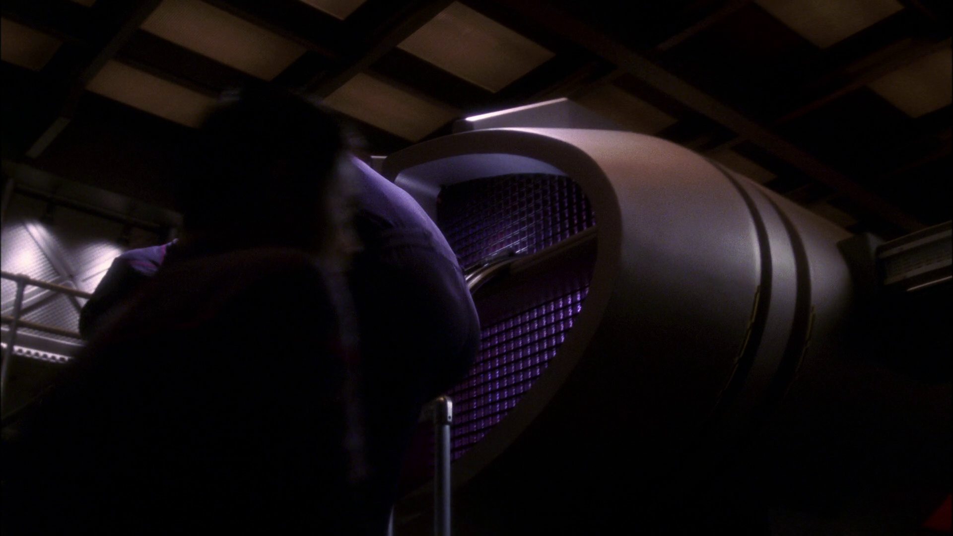 extant_StarTrek_ENT_1x11-ColdFront_1335.jpg