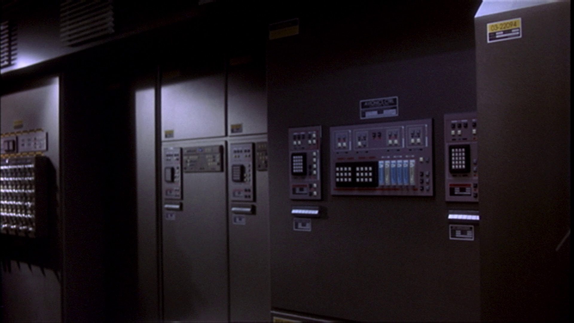 extant_StarTrek_ENT_1x11-ColdFront_2384.jpg