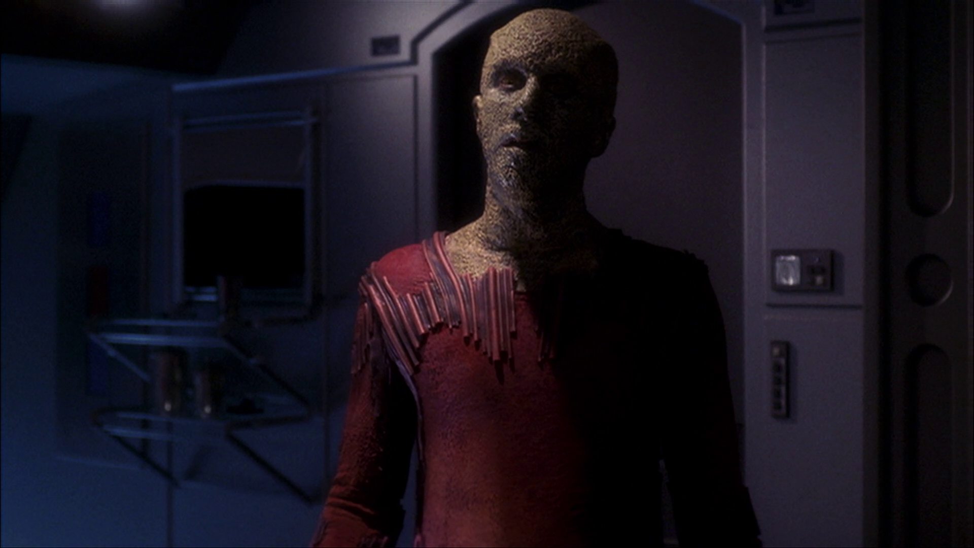 extant_StarTrek_ENT_1x11-ColdFront_2473.jpg