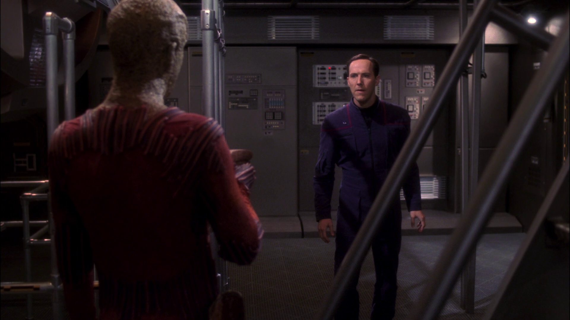 extant_StarTrek_ENT_1x11-ColdFront_2805.jpg