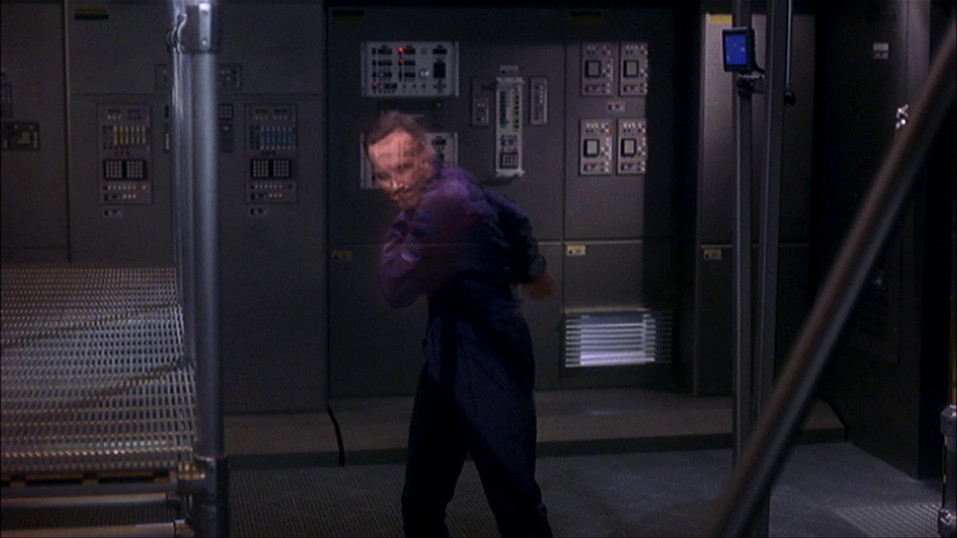 extant_StarTrek_ENT_1x11-ColdFront_2818.jpg