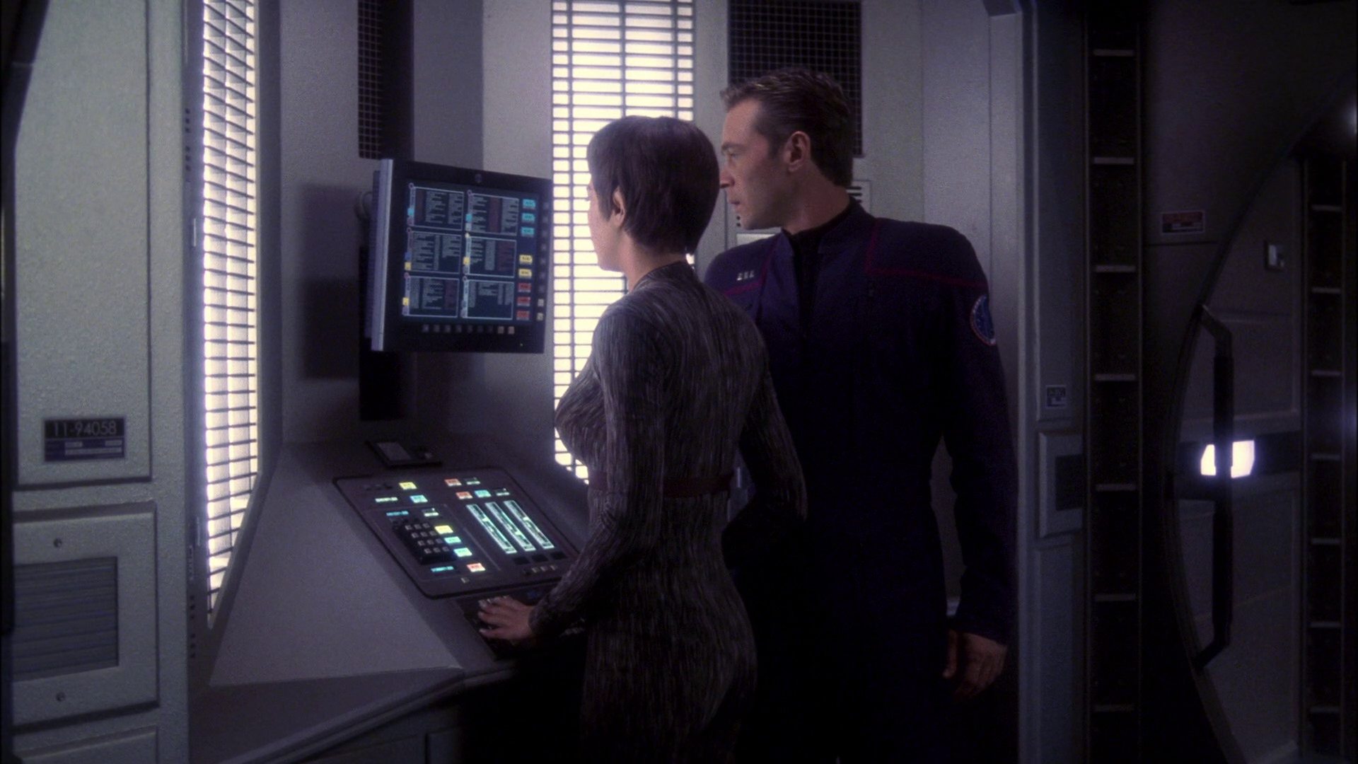 extant_StarTrek_ENT_1x11-ColdFront_2843.jpg