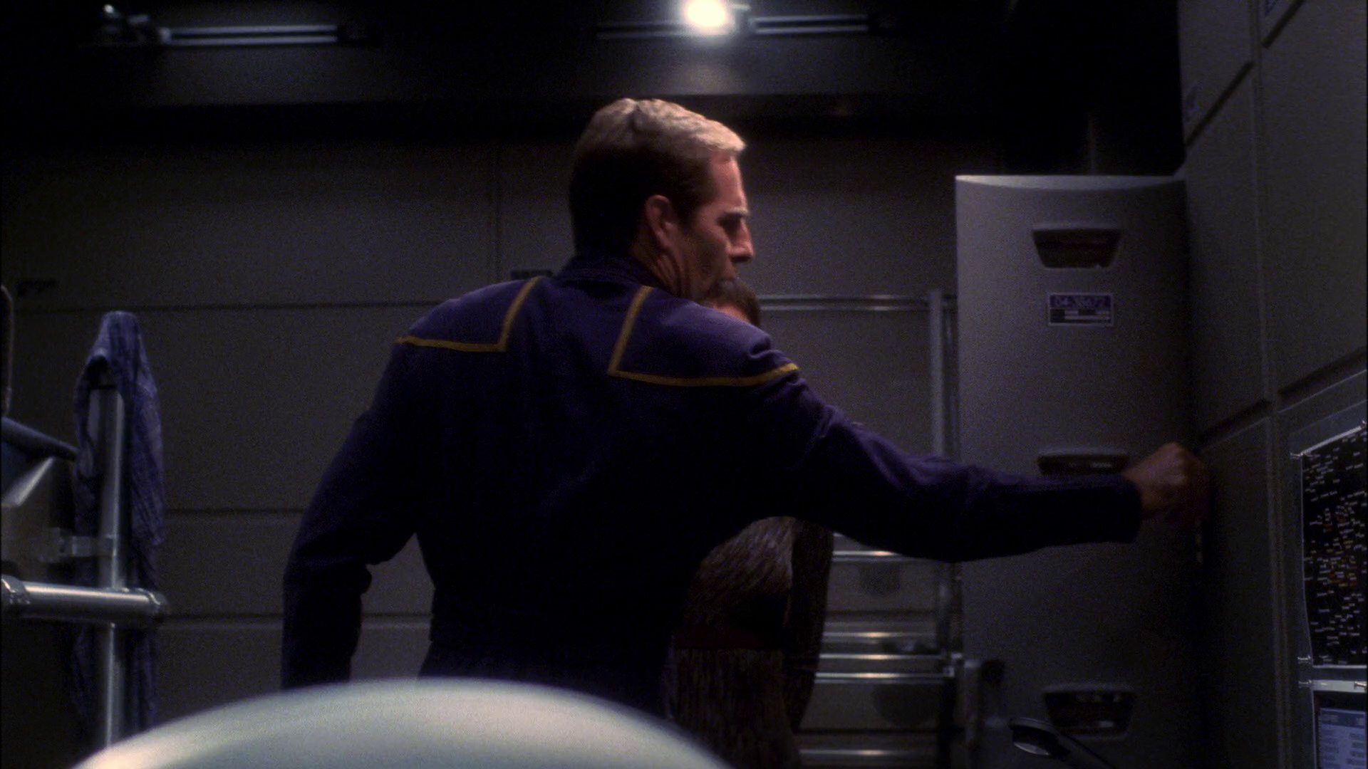 extant_StarTrek_ENT_1x11-ColdFront_3036.jpg