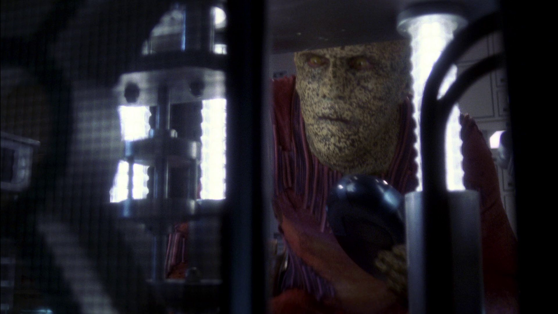 extant_StarTrek_ENT_1x11-ColdFront_3099.jpg