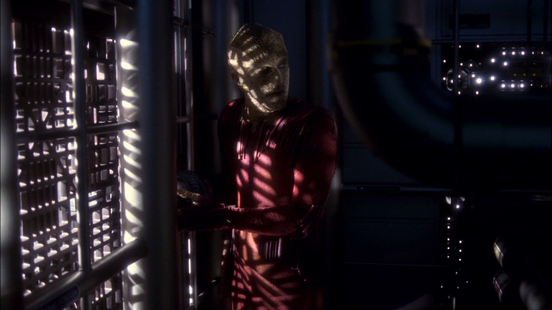 extant_StarTrek_ENT_1x11-ColdFront_3199.jpg