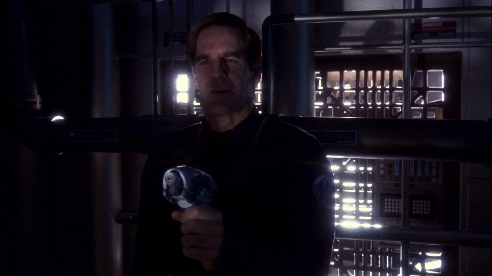 extant_StarTrek_ENT_1x11-ColdFront_3242.jpg