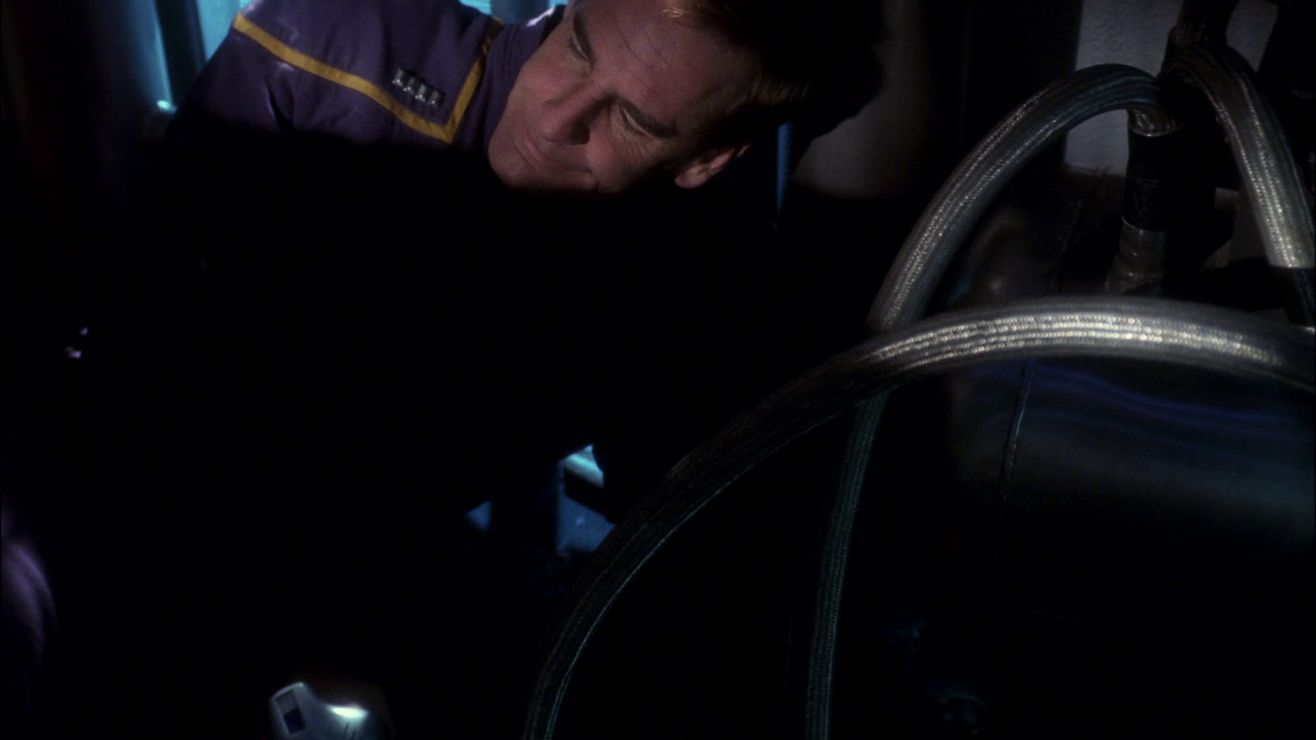 extant_StarTrek_ENT_1x11-ColdFront_3287.jpg