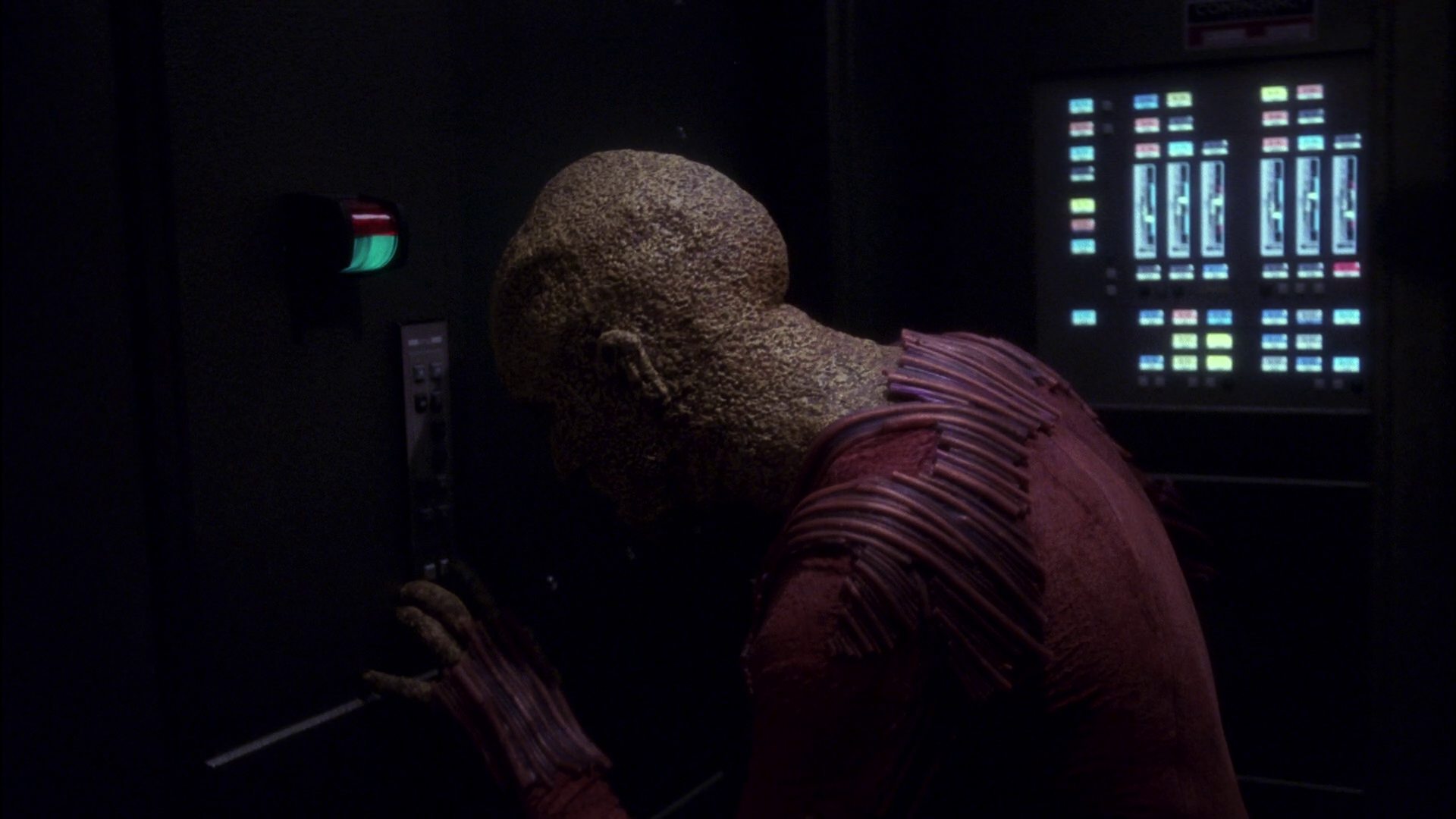 extant_StarTrek_ENT_1x11-ColdFront_3322.jpg