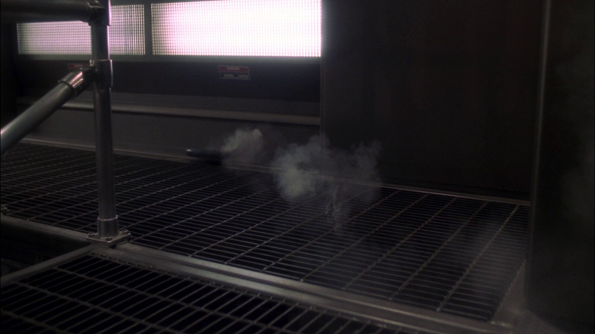 extant_StarTrek_ENT_1x11-ColdFront_3344.jpg