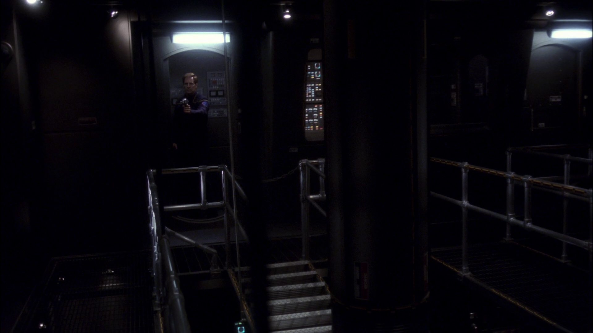 extant_StarTrek_ENT_1x11-ColdFront_3356.jpg