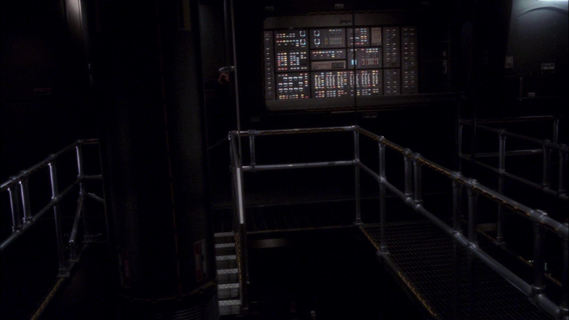 extant_StarTrek_ENT_1x11-ColdFront_3361.jpg