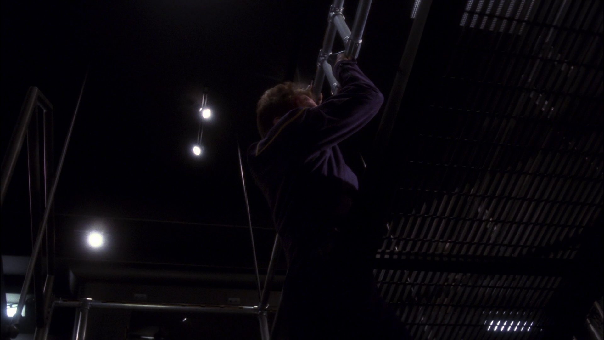 extant_StarTrek_ENT_1x11-ColdFront_3399.jpg